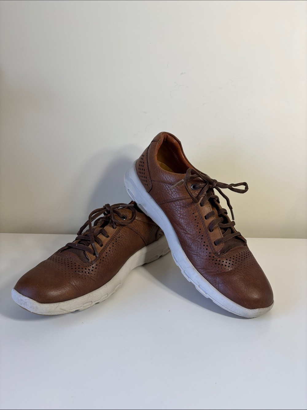 Rockport Men's Lets Walk Brown Leather Sneakers 8 EUC